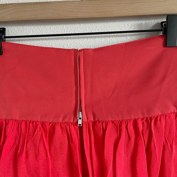 NWT Lovers + Friends Red Strapless Open Back Top Size Small - Picture 6 of 9
